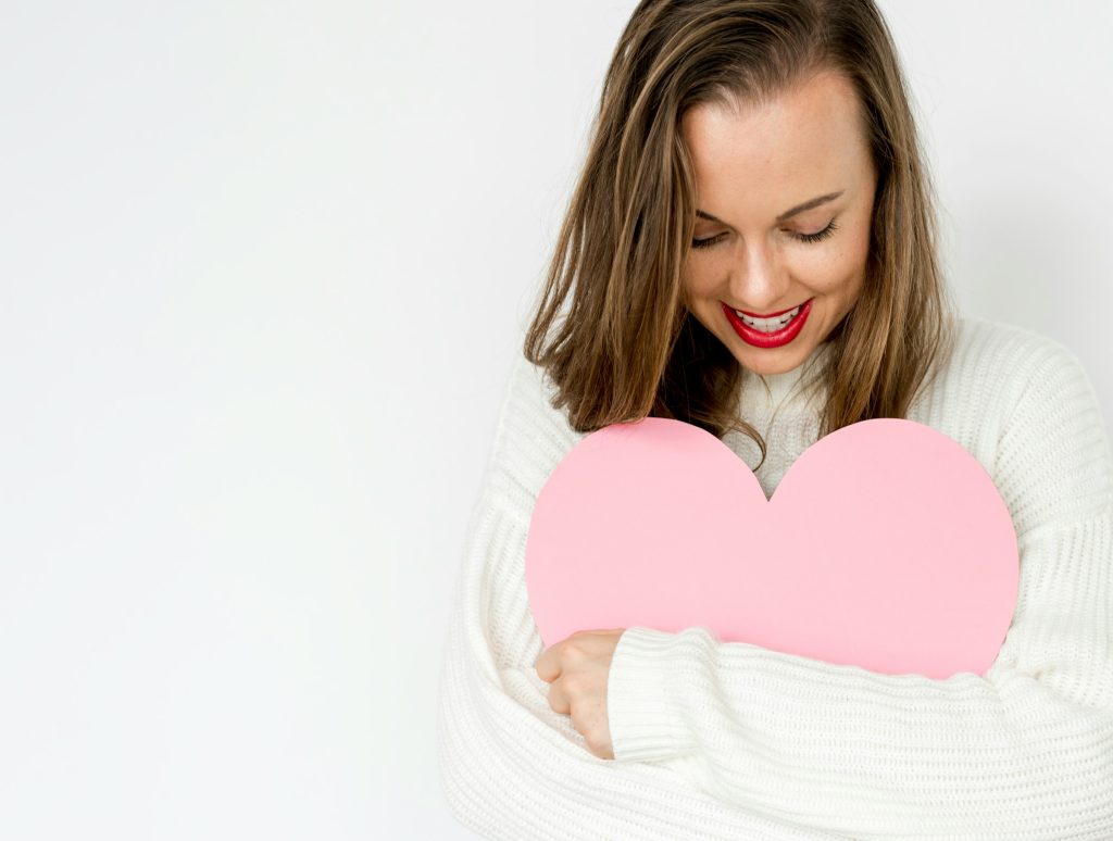 Amazing Alex Ferrari, learning about his integrity can open up your heart of compassion. Like any of the  aura readings at this blog.